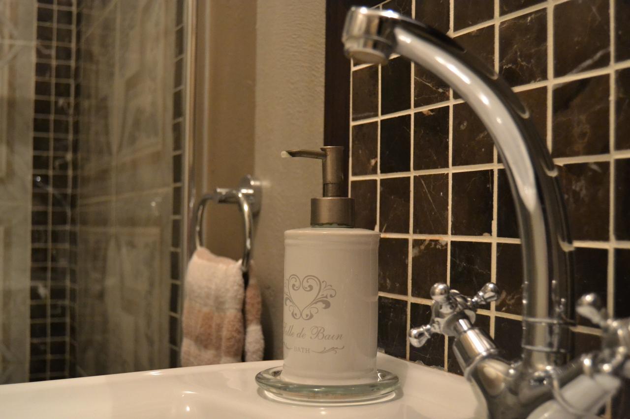 Versailles Self-Catering Wellington Ngoại thất bức ảnh